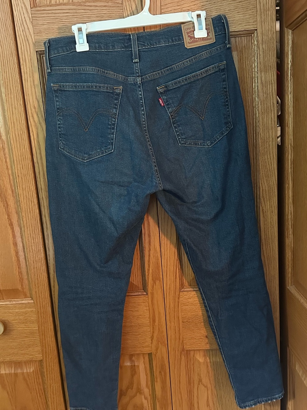 LEVI’S Wedgie Skinny Dark Wash Button-Fly Jeans | 32 - Picture 4 of 8